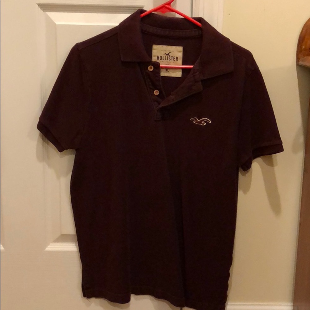 Hollister men’s maroon polo